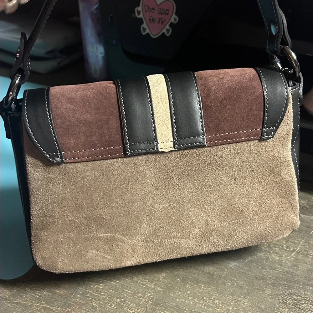 Vittoria Napoli Toscano Italian Leather Suede & Leather Shoulder Hand Bag‎ NWT